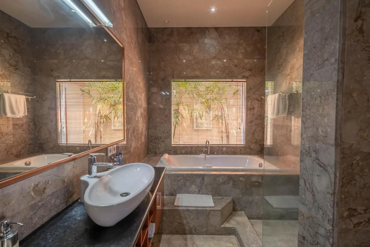 Villa Seacluded 2 - Cozy 3Br Pool Villa In Central Seminyak
