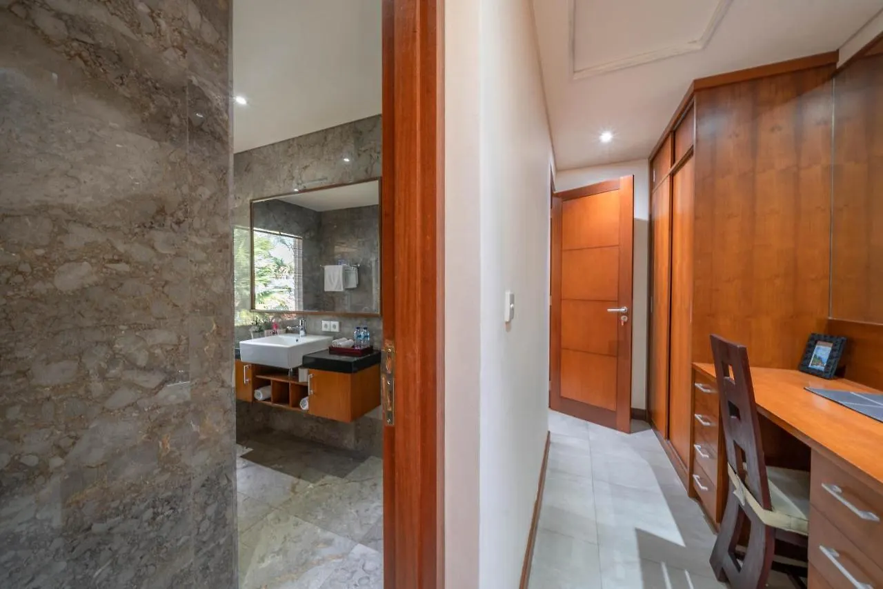 Villa Seacluded 2 - Cozy 3Br Pool Villa In Central Seminyak