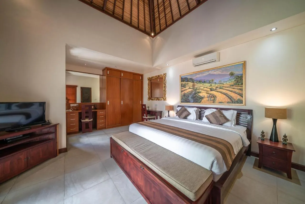Villa Seacluded 2 - Cozy 3Br Pool Villa In Central Seminyak